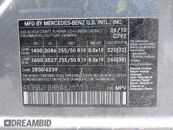 2011 Mercedes-Benz M ML 350 BlueTEC with VIN 4JGBB2FB8BA625553, listed as a IAAI auction lot 42063572 with 186,918 mi miles. Bid and sale history available at carsss.com. Image 9.