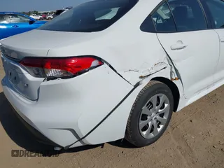 2025 Toyota Corolla LE z VIN 5YFB4MDE2SP274691, wystawiony jako IAAI lot #42017890 z przebiegiem 2 738 mil mil oraz . Historia ofert i sprzedaży dostępna na DreamBid. Obrazek 6.