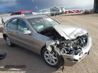 2004 Mercedes-Benz C 240 z VIN WDBRF81J04F505744, wystawiony jako IAAI lot #40868341 z przebiegiem 155 854 mil mil oraz . Historia ofert i sprzedaży dostępna na DreamBid. Obrazek 1.
