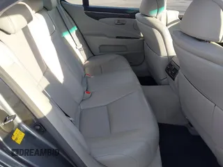 2012 Lexus LS 460 z VIN JTHBL5EF7C5112312, wystawiony jako IAAI lot #41550064 z przebiegiem 82 312 mil mil oraz . Historia ofert i sprzedaży dostępna na DreamBid. Obrazek 8.
