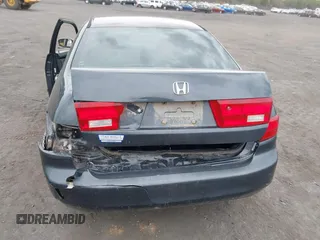2005 Honda Accord LX z VIN 1HGCM56485A095449, wystawiony jako IAAI lot #42356520 z przebiegiem 231 909 mil mil oraz . Historia ofert i sprzedaży dostępna na DreamBid. Obrazek 6.