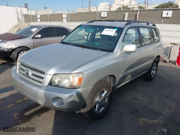 2007 Toyota Highlander with VIN JTEGD21A070165381, listed as a IAAI auction lot 41402061 with 157,091 mi miles. Bid and sale history available at carsss.com. Image 17.