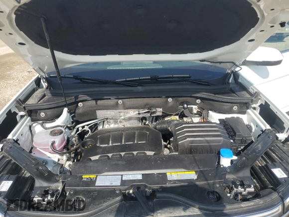 2024 Volkswagen Atlas SE with VIN 1V2JR2CA4RC579336, listed as a Copart auction lot 58968715 with 18 mi miles and Salvage title. Bid and sale history available at DreamBid. Image 12.
