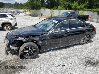 2016 Mercedes-Benz C 300 with VIN 55SWF4JB0GU155996, listed as a Copart auction lot 61053425 with 22,636 mi miles and Salvage title. Bid and sale history available at DreamBid. Image 1.