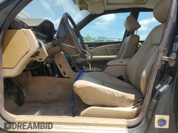 1996 Mercedes-Benz E 320 with VIN WDBJF55F5TJ003597, listed as a Copart auction lot 55982925 with Not Provided miles and Clean Title. Bid and sale history available at DreamBid. Image 7.
