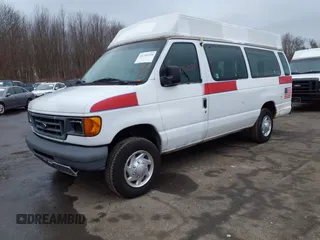2007 Ford Econoline Cargo Commercial with VIN 1FTNS24W07DB24752, listed as a IAAI auction lot 41710324 with 239,084 mi miles and . Bid and sale history available at DreamBid. Image 2.