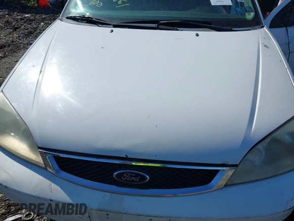 2006 Ford Focus SE with VIN 1FAHP36N96W185700, listed as a IAAI auction lot 41832038 with Not Provided miles and . Bid and sale history available at carsss.com. Image 10.