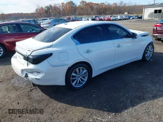 2014 Infiniti Q50 Premium with VIN JN1BV7AR4EM704334, listed as a IAAI auction lot 40922696 with 110,324 mi miles. Bid and sale history available at carsss.com. Image 4.