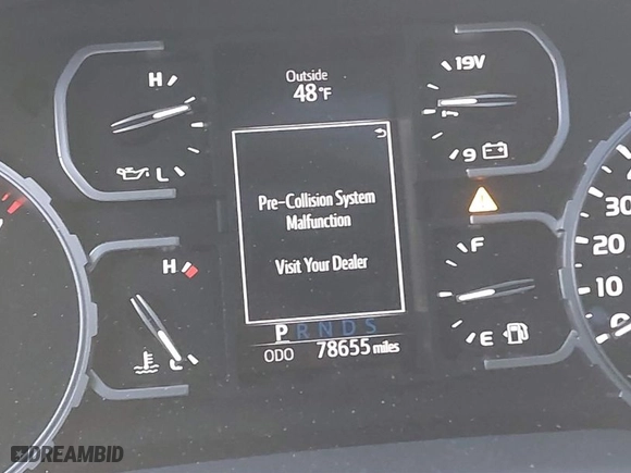 2018 Toyota Tundra 4WD SR5 with VIN 5TFHW5F12JX726353, listed as a IAAI auction lot 41148266 with NaN miles. Bid and sale history available at carsss.com. Image 15.
