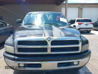 1999 Dodge 1500 z VIN 1B7HC16Y0XS201005, wystawiony jako IAAI lot #42373300 z przebiegiem Nie podano mil oraz . Historia ofert i sprzedaży dostępna na DreamBid. Obrazek 6.