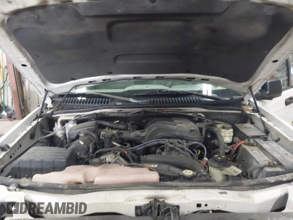 2006 Ford Explorer XLS with VIN 1FMEU72E26UB19192, listed as a IAAI auction lot 41827420 with 166,413 mi miles and . Bid and sale history available at DreamBid. Image 10.
