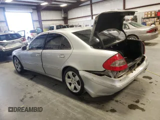 2007 Mercedes-Benz E 550 with VIN WDBUF72X97B017766, listed as a Copart auction lot 48523515 with 299,578 mi miles and Salvage Title. Bid and sale history available at DreamBid. Image 2.