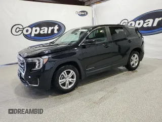 2024 GMC Terrain SLE z VIN 3GKALMEG1RL299463, wystawiony jako Copart lot #57495305 z przebiegiem 30 587 mil mil oraz Szkoda całkowita • Salvage title. Historia ofert i sprzedaży dostępna na DreamBid. Obrazek 1.