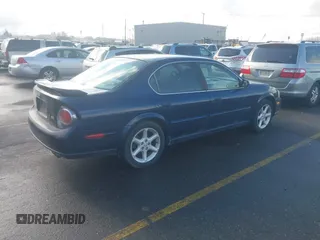 2003 Nissan Maxima SE z VIN JN1DA31D03T513448, wystawiony jako IAAI lot #41680975 z przebiegiem 110 193 mil mil oraz . Historia ofert i sprzedaży dostępna na DreamBid. Obrazek 4.