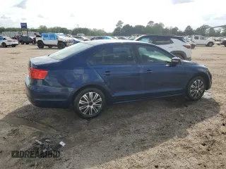 2012 Volkswagen Jetta Sedan SE w/Convenience PZEV with VIN 3VWDP7AJ4CM049892, listed as a Copart auction lot 54138335 with 212,484 mi miles and Clean Title. Bid and sale history available at carsss.com. Image 3.