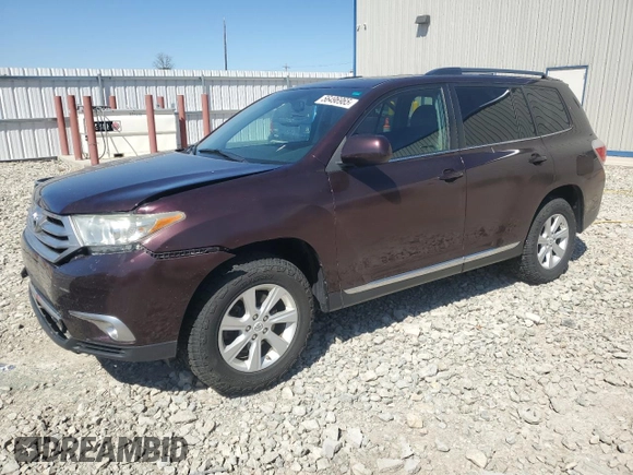2011 Toyota Highlander z VIN 5TDBK3EH5BS074730, wystawiony jako Copart lot #56496965 z przebiegiem 133 214 mil mil oraz Czysty tytuł • Clean title. Historia ofert i sprzedaży dostępna na DreamBid. Obrazek 1.