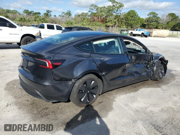 2024 Tesla Model 3 z VIN 5YJ3E1EA7RF726152, wystawiony jako Copart lot #58385925 z przebiegiem 10 892 mil mil oraz Nie do naprawy. Historia ofert i sprzedaży dostępna na DreamBid. Obrazek 3.