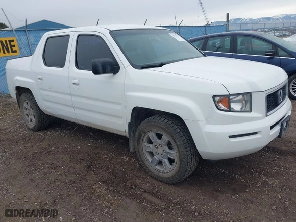 2008 Honda Ridgeline RTX with VIN 2HJYK16318H527181, listed as a IAAI auction lot 41777517 with 231,613 mi miles. Bid and sale history available at carsss.com. Image 1.