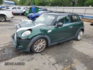 2015 MINI Hardtop S with VIN WMWXP7C59F2A42464, listed as a Copart auction lot 52101705 with Not Provided miles and Salvage Title. Bid and sale history available at DreamBid. Image 1.