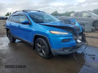 2018 Jeep Cherokee Latitude Tech Connect z VIN 1C4PJMCB1JD543335, wystawiony jako Copart lot #61581975 z przebiegiem 83 918 mil mil oraz Szkoda całkowita • Salvage title. Historia ofert i sprzedaży dostępna na DreamBid. Obrazek 4.