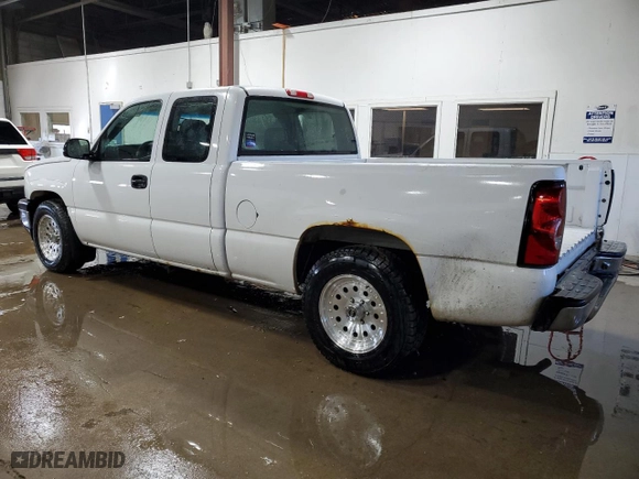 2007 Chevrolet Silverado 1500 Classic Work Truck with VIN 1GCEC19XX7Z123927, listed as a Copart auction lot 48627735 with 257,475 mi miles and Non Repairable. Bid and sale history available at carsss.com. Image 2.