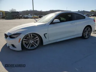 2019 BMW 4 Series 440i z VIN WBA4W7C56KAG52196, wystawiony jako Copart lot #46634704 z przebiegiem Nie podano mil oraz Szkoda całkowita • Salvage title. Historia ofert i sprzedaży dostępna na DreamBid. Obrazek 1.