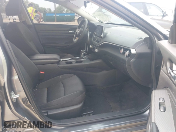 2020 Nissan Altima S z VIN 1N4BL4BV7LC217523, wystawiony jako IAAI lot #42166031 z przebiegiem 105 349 mil mil oraz . Historia ofert i sprzedaży dostępna na DreamBid. Obrazek 5.