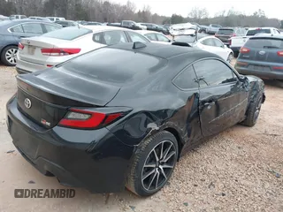 2023 Toyota 86 z VIN JF1ZNBB1XP9760765, wystawiony jako IAAI lot #41754213 z przebiegiem 30 269 mil mil oraz . Historia ofert i sprzedaży dostępna na DreamBid. Obrazek 4.