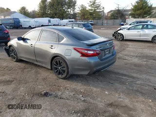 2018 Nissan Altima SV with VIN 1N4AL3APXJC296000, listed as a IAAI auction lot 41136829 with 53,975 mi miles and . Bid and sale history available at carsss.com. Image 3.