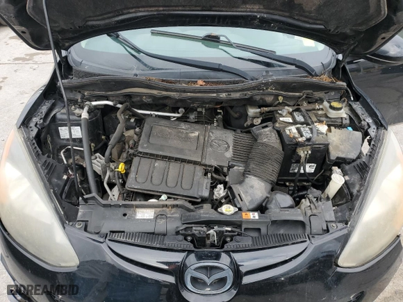 2013 Mazda Mazda2 Sport with VIN JM1DE1KZ5D0165844, listed as a Copart auction lot 86583434 with 184,084 mi miles and Salvage Title. Bid and sale history available at carsss.com. Image 11.