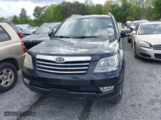 2009 Kia Borrego LX with VIN KNDJJ741295020182, listed as a IAAI auction lot 42012595 with 170,929 mi miles. Bid and sale history available at carsss.com. Image 6.