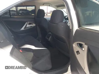 2011 Toyota Camry LE z VIN 4T1BF3EK7BU621018, wystawiony jako IAAI lot #42462962 z przebiegiem 286 932 mil mil oraz . Historia ofert i sprzedaży dostępna na DreamBid. Obrazek 8.