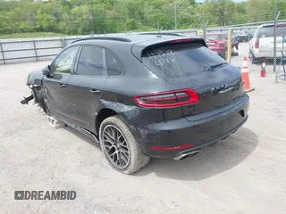 2016 Porsche Macan Turbo с VIN WP1AF2A53GLB90750, выставлен на аукционе IAAI как лот 42222812 с пробегом 164 696 миль миль и . История ставок и продаж доступна на DreamBid. Изображение 3.