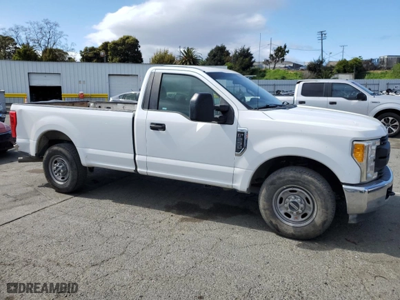 2017 Ford Super Duty F-250 SRW XL with VIN 1FTBF2A62HEE26437, listed as a Copart auction lot 49865535 with 172,494 mi miles and Salvage Title. Bid and sale history available at carsss.com. Image 4.