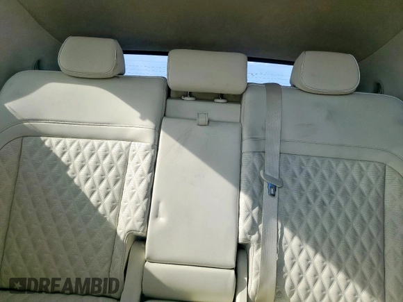 2024 Genesis GV60 z VIN KMUKEDSB3RU021508, wystawiony jako Copart lot #50765525 z przebiegiem 2 849 mil mil oraz Nie do naprawy • Non repairable. Historia ofert i sprzedaży dostępna na DreamBid. Obrazek 10.