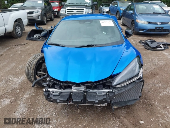 2025 Chevrolet Corvette 1LT z VIN 1G1YA3D48S5108024, wystawiony jako IAAI lot #42469678 z przebiegiem 2 859 mil mil oraz . Historia ofert i sprzedaży dostępna na DreamBid. Obrazek 18.