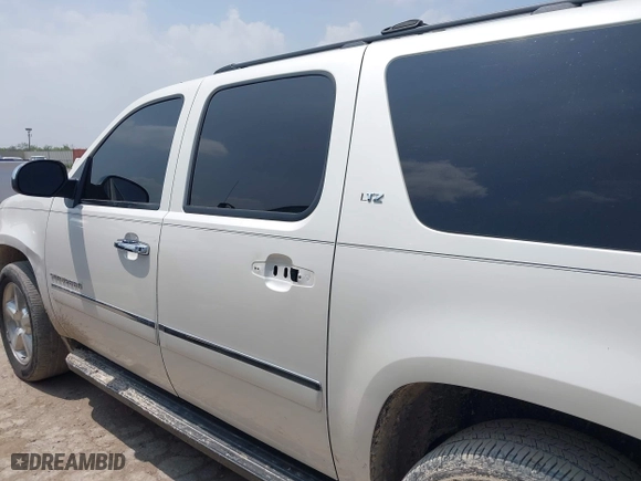 2011 Chevrolet Suburban LTZ with VIN 1GNSCKE06BR207874, listed as a IAAI auction lot 41903805 with 288,007 mi miles. Bid and sale history available at carsss.com. Image 14.