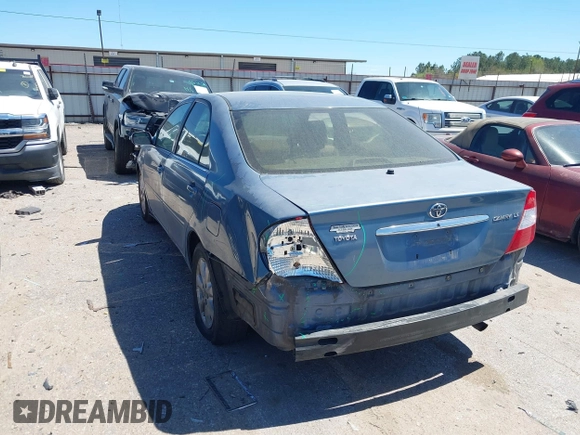 2004 Toyota Camry LE z VIN 4T1BE32K74U915657, wystawiony jako IAAI lot #41837915 z przebiegiem 260 096 mil mil oraz . Historia ofert i sprzedaży dostępna na DreamBid. Obrazek 3.