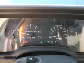 1998 Jeep Cherokee Sport with VIN 1J4FJ68S6WL283022, listed as a Copart auction lot 57451125 with 207,618 mi miles and Salvage title. Bid and sale history available at DreamBid. Image 9.