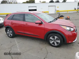 2018 Kia Niro LX with VIN KNDCB3LC1J5153943, listed as a Copart auction lot 49508495 with 135,598 mi miles and Salvage Title. Bid and sale history available at carsss.com. Image 4.