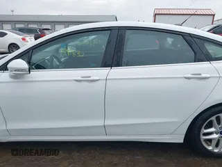 2015 Ford Fusion SE with VIN 3FA6P0H70FR185771, listed as a IAAI auction lot 41485907 with 186,353 mi miles. Bid and sale history available at carsss.com. Image 14.