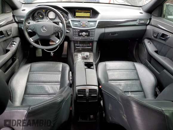 2010 Mercedes-Benz E 63 AMG z VIN WDDHF7HB8AA113602, wystawiony jako Copart lot #43761285 z przebiegiem 115 128 mil mil oraz Nie do naprawy • Non repairable. Historia ofert i sprzedaży dostępna na DreamBid. Obrazek 8.