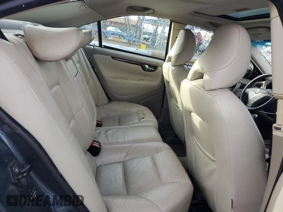 2009 Volvo S60 2.5T with VIN YV1RH592992726291, listed as a Copart auction lot 84039134 with 252,260 mi miles and Salvage Title. Bid and sale history available at carsss.com. Image 10.