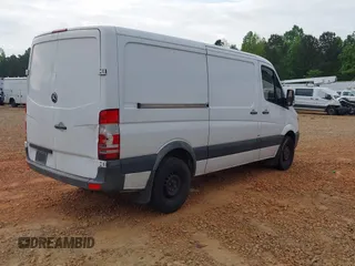 2016 Mercedes-Benz Sprinter Cargo with VIN WD3PE7DD5GP319654, listed as a IAAI auction lot 42169240 with 264,577 mi miles. Bid and sale history available at carsss.com. Image 4.