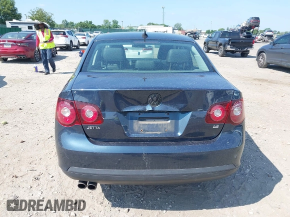 2009 Volkswagen Jetta SE with VIN 3VWRM71K89M176368, listed as a IAAI auction lot 42600256 with 134,065 mi miles and . Bid and sale history available at DreamBid. Image 15.