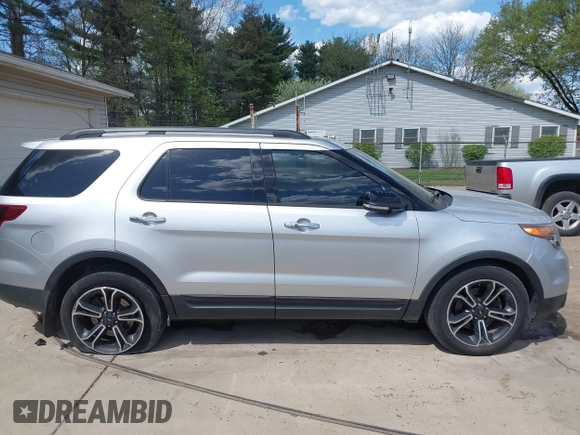 2013 Ford Explorer Sport z VIN 1FM5K8GT3DGC08879, wystawiony jako IAAI lot #42120822 z przebiegiem 183 713 mil mil oraz . Historia ofert i sprzedaży dostępna na DreamBid. Obrazek 13.