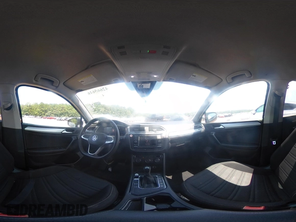 2024 Volkswagen Tiguan S с VIN 3VVRB7AX2RM041909, выставлен на аукционе IAAI как лот 42665616 с пробегом 43 092 миль миль и . История ставок и продаж доступна на DreamBid. Изображение 18.