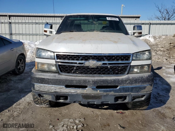 2007 Chevrolet Silverado 2500HD Classic LT3 with VIN 1GCHK23D17F158247, listed as a Copart auction lot 41485335 with 171,109 mi miles and Salvage Title. Bid and sale history available at carsss.com. Image 5.