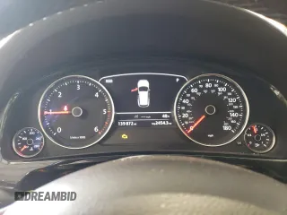 2012 Volkswagen Touareg Sport с VIN WVGEK9BP6CD009633, выставлен на аукционе Copart как лот 85475414 с пробегом 139 872 миль миль и Списание • Salvage title. История ставок и продаж доступна на DreamBid. Изображение 9.