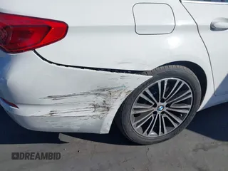 2019 BMW 5 Series 530i z VIN WBAJA5C53KWW48516, wystawiony jako IAAI lot #41524190 z przebiegiem 62 280 mil mil oraz . Historia ofert i sprzedaży dostępna na DreamBid. Obrazek 6.